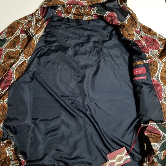 Zara Man Lightweight Windbreaker - Picture 6 of 8